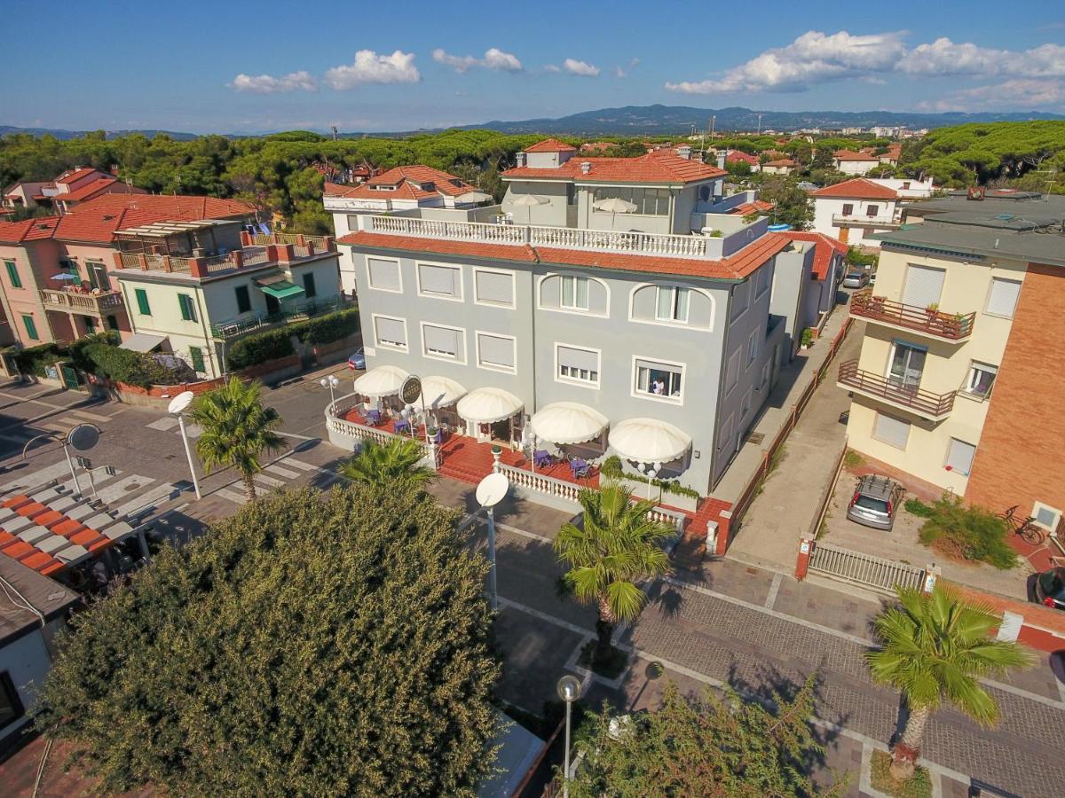 Hg Hotel Il Settebello Марина ди Чечина Екстериор снимка