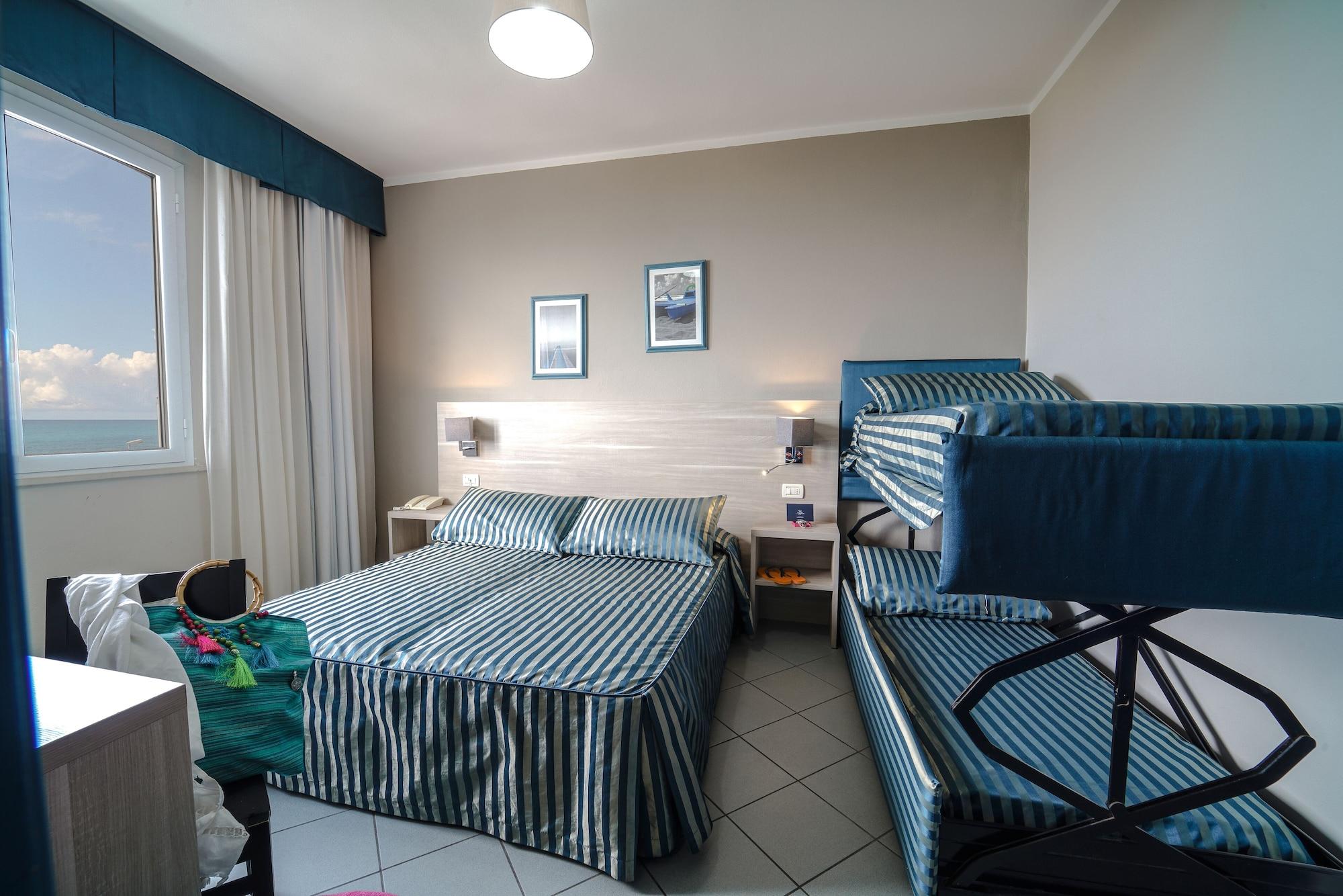 Hg Hotel Il Settebello Марина ди Чечина Екстериор снимка