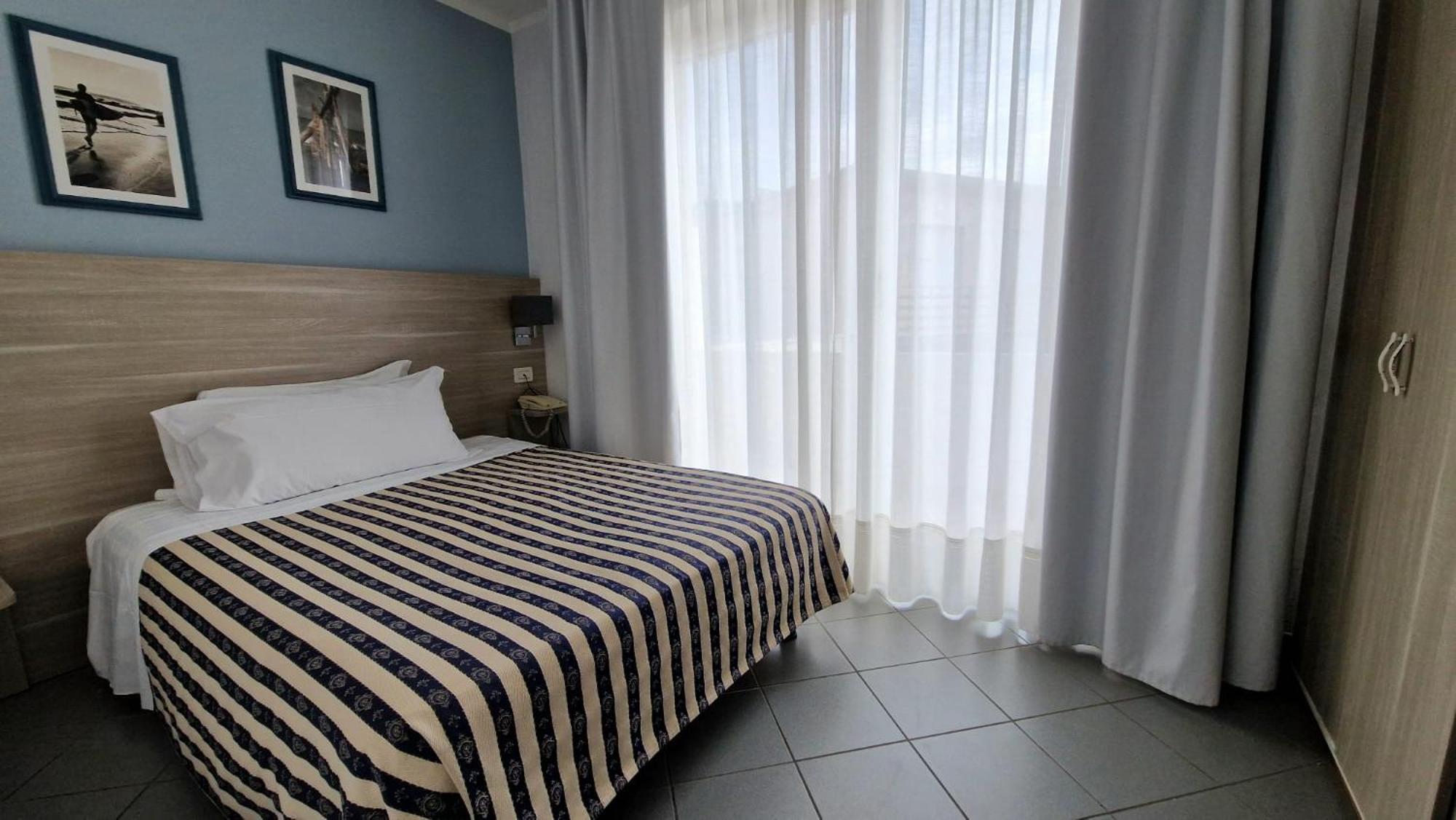Hg Hotel Il Settebello Марина ди Чечина Екстериор снимка